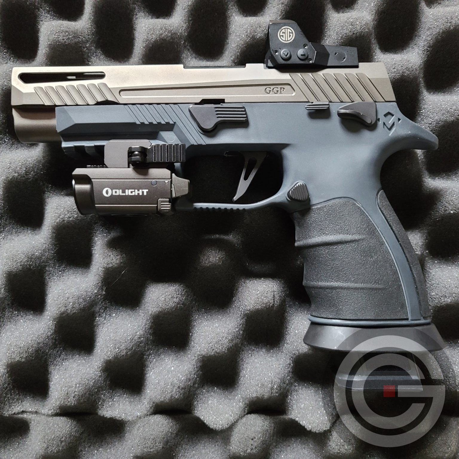 sig-sauer-p320-custom-full-size-with-manual-safety-caza-guns